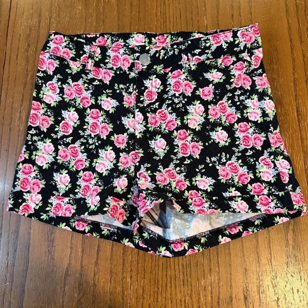 H&M Divided Floral Rose Shorts Size 6 Black Pink High Rise Stretch Cottagecore